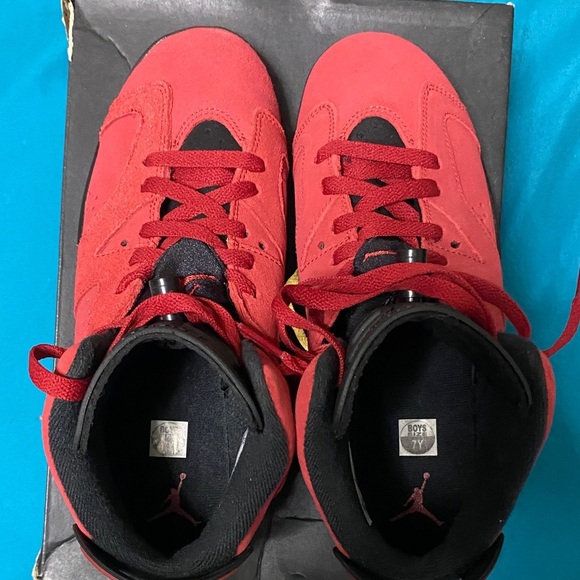 Jordan 6• Retro - Picture 7 of 11